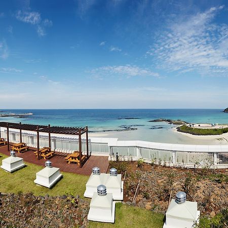 The Artstay Jeju Hamdeok Hotel Exterior photo